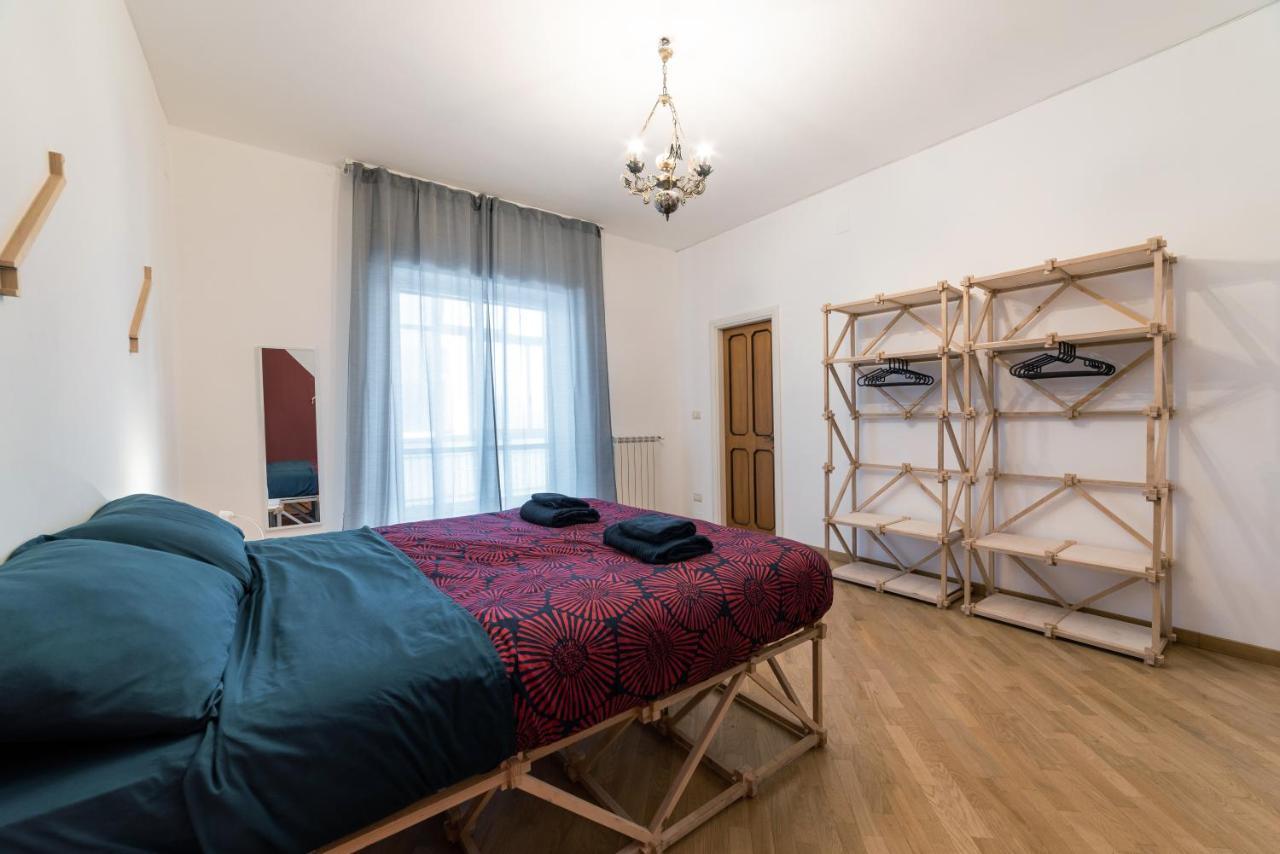 Emanuele Guest House Барі Екстер'єр фото